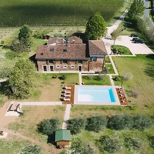 https://podere-selvatici.emilia-romagnahotels.net